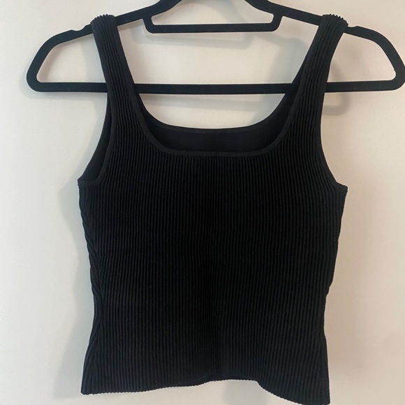 Aritzia Scuplt Knit Tank - black, sz xs - Picture 5 of 6